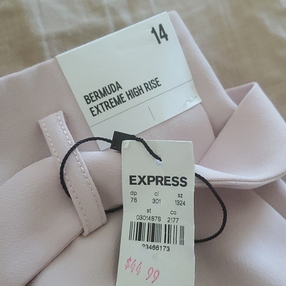 Express Bermuda shorts new with tags - Picture 4 of 4